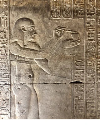 How Egyptian Musk Becomes Your Scent: The Science and Magic of Skin Chemistry